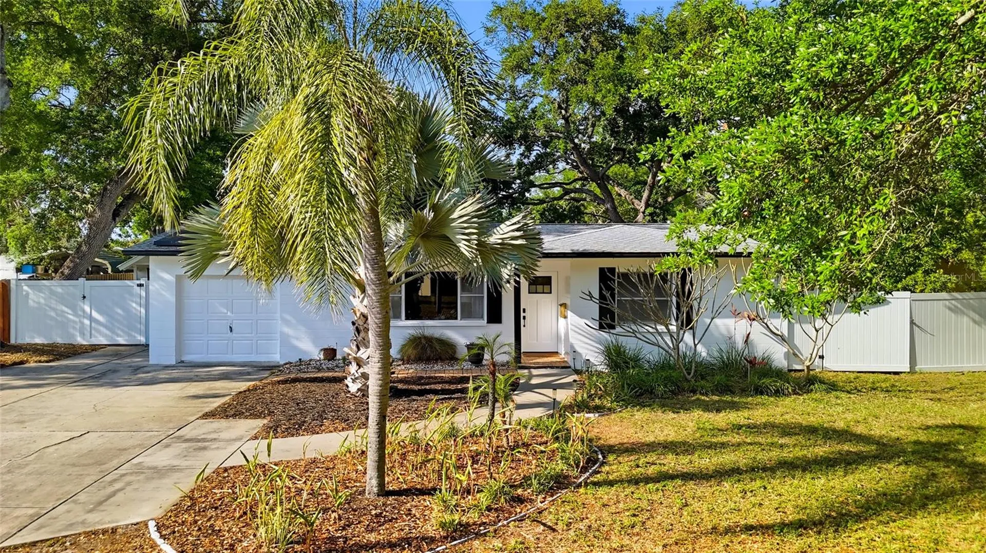 1349 78th Avenue N St Petersburg FL 33702