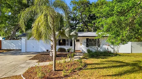 1349 78th Avenue N St Petersburg FL 33702