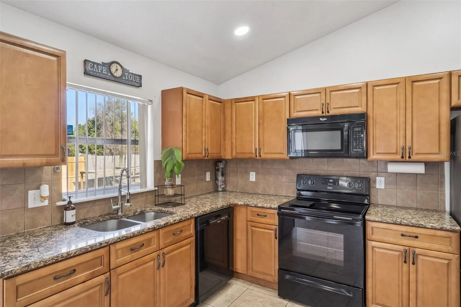 219 E 15th Street Apopka FL 32703