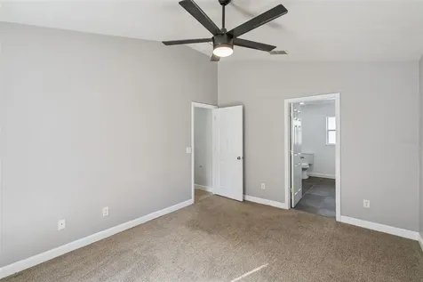 219 E 15th Street Apopka FL 32703