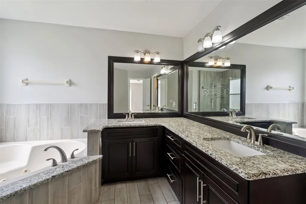 2414 Serenity Bend Kissimmee FL 34758