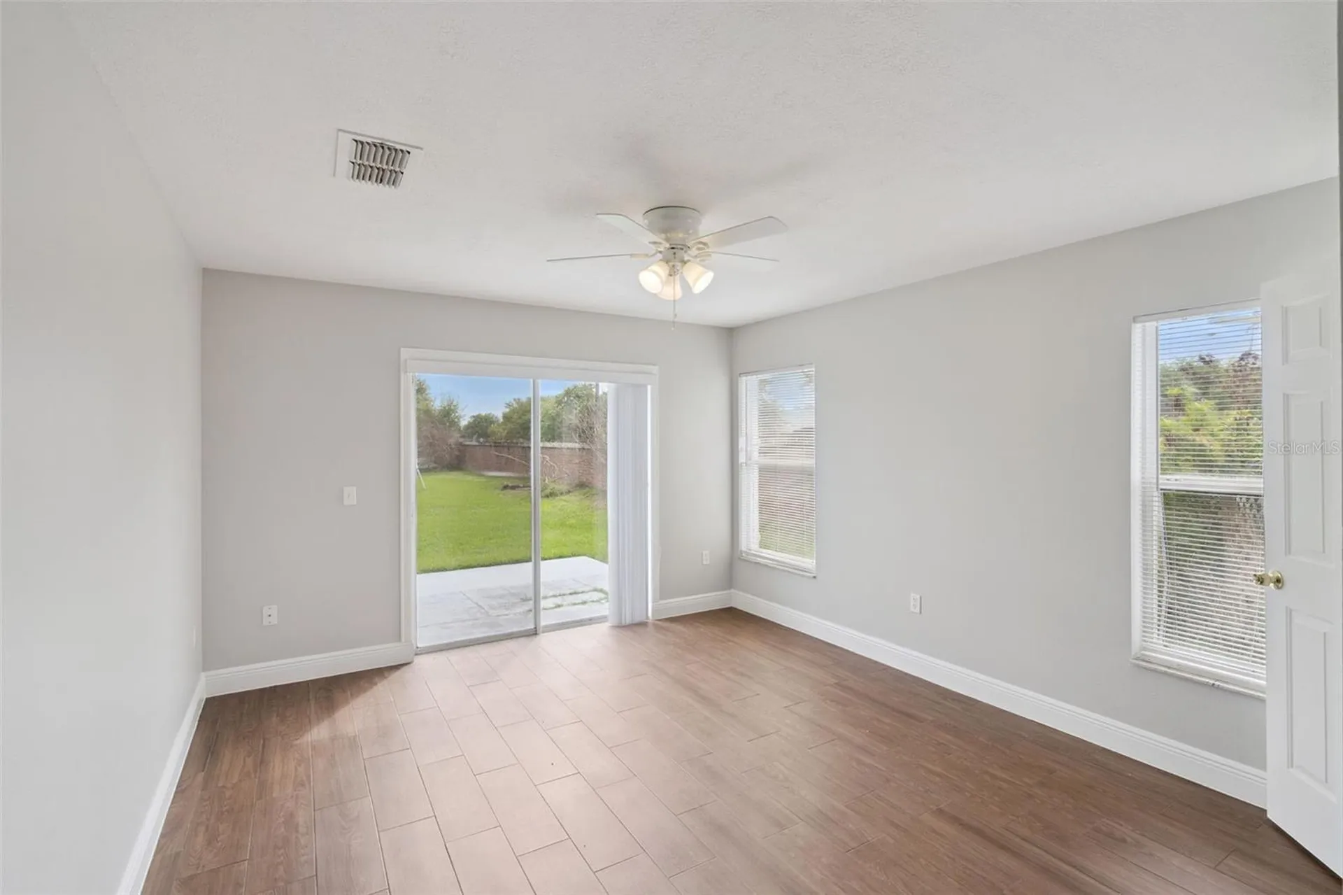 2414 Serenity Bend Kissimmee FL 34758
