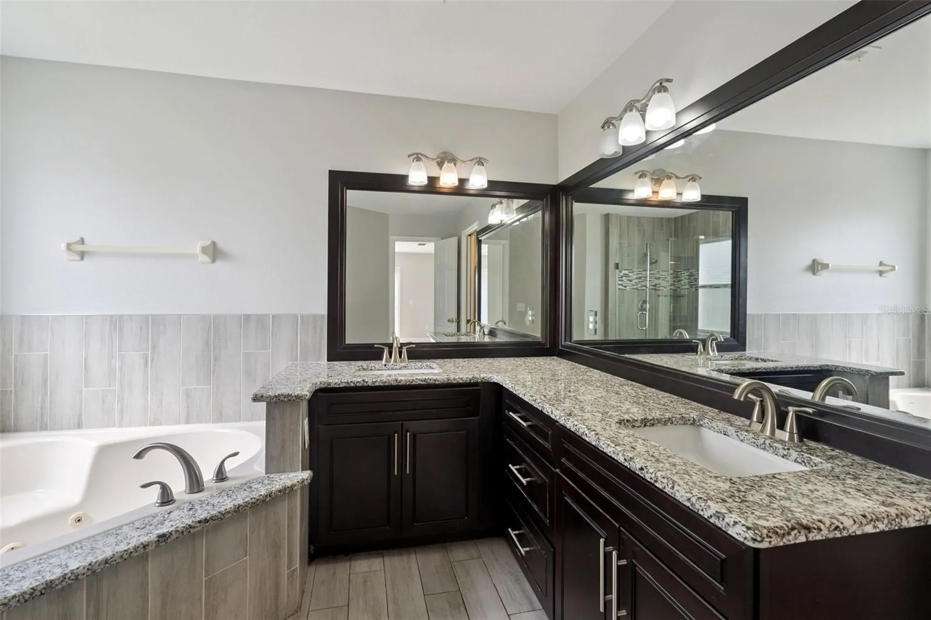 2414 Serenity Bend Kissimmee FL 34758