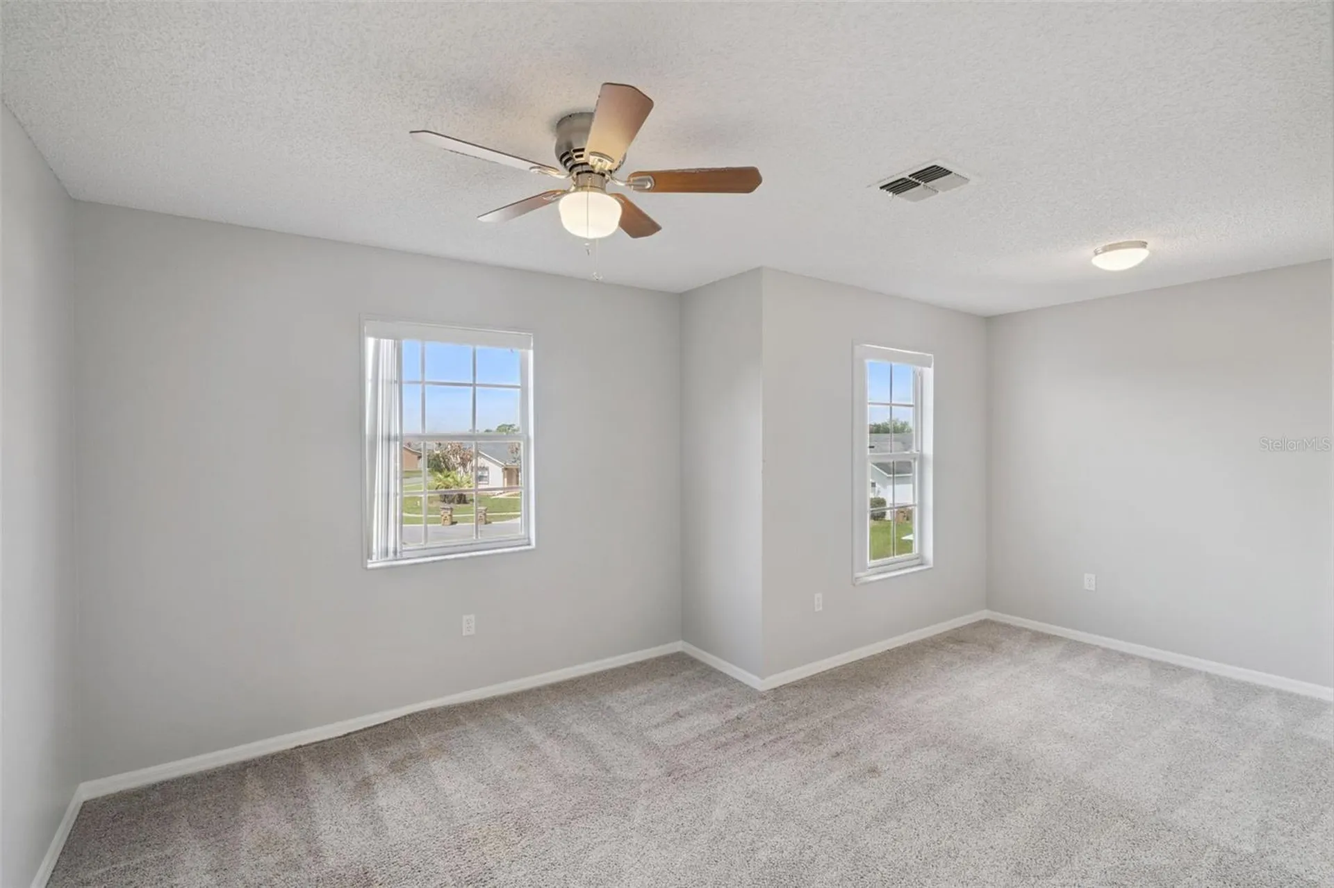 2414 Serenity Bend Kissimmee FL 34758
