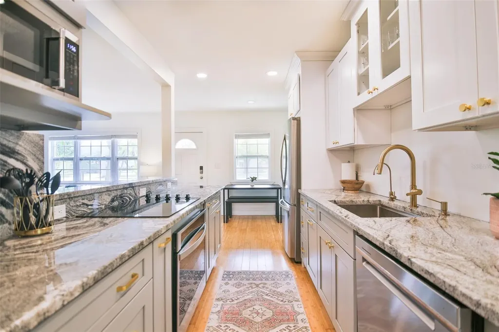 2181 Hyde Park Street Sarasota FL 34239