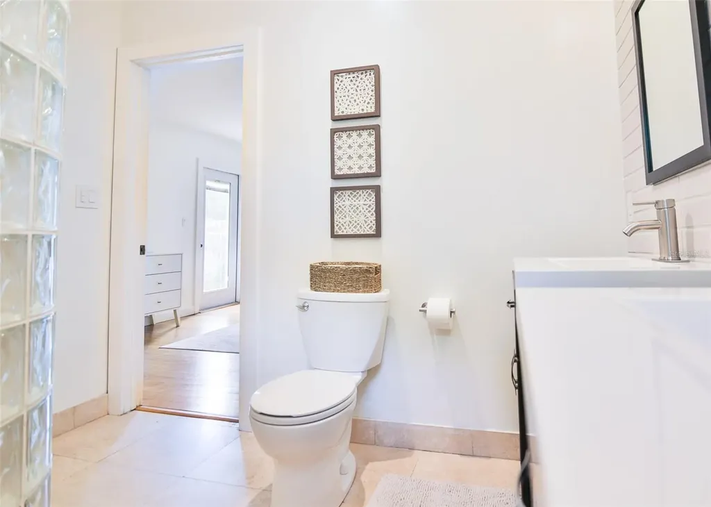 2181 Hyde Park Street Sarasota FL 34239