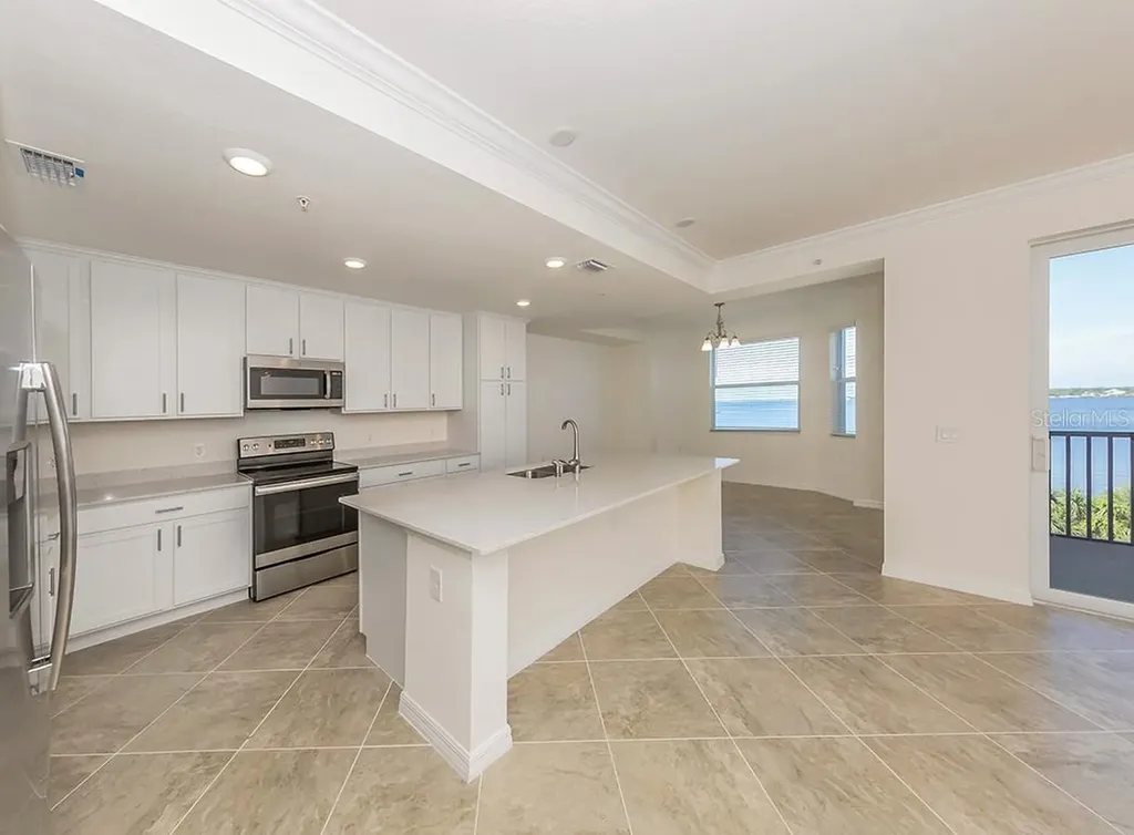 920 Tidewater Shores Loop Bradenton FL 34208