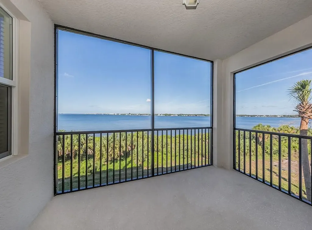 920 Tidewater Shores Loop Bradenton FL 34208
