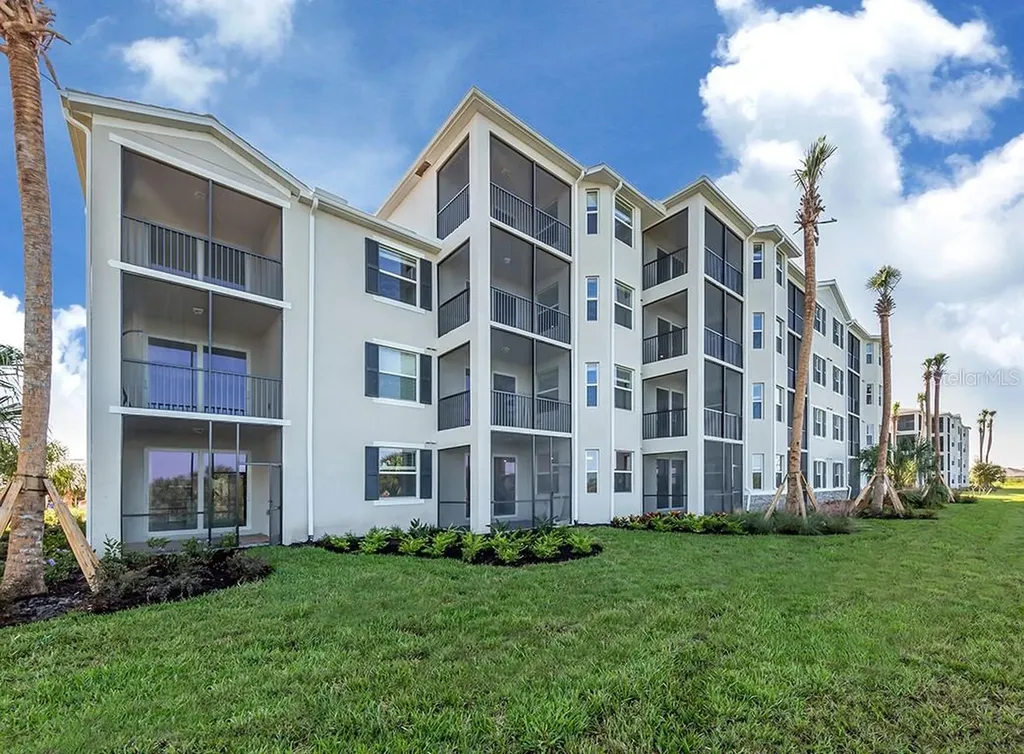 920 Tidewater Shores Loop Bradenton FL 34208