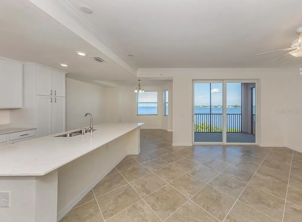 920 Tidewater Shores Loop Bradenton FL 34208
