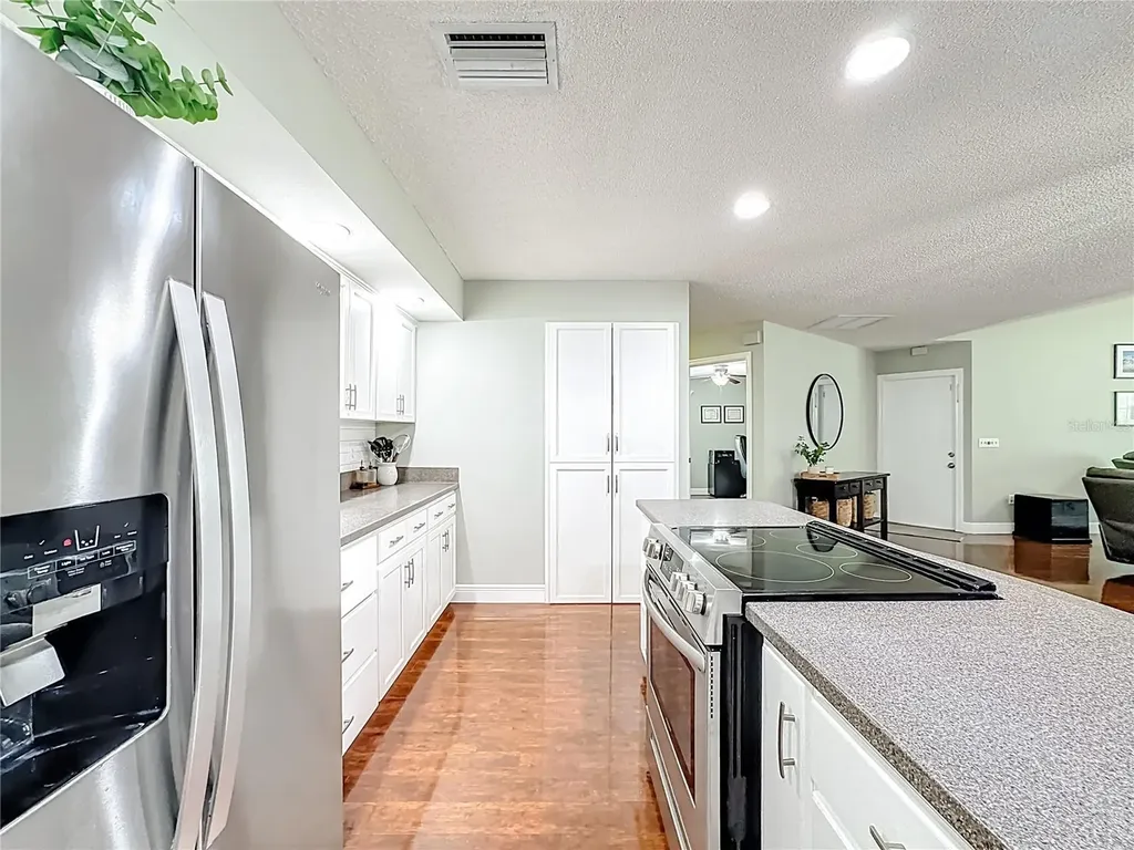 916 87th Street NW Bradenton FL 34209