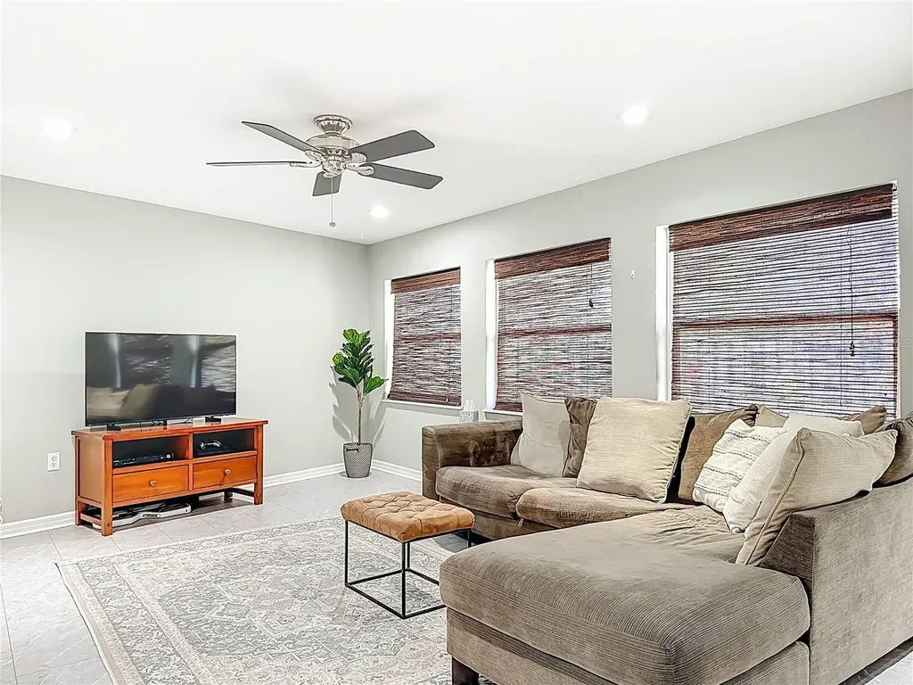 916 87th Street NW Bradenton FL 34209