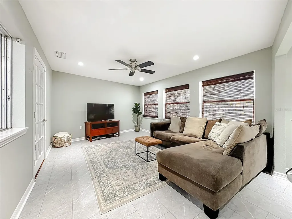 916 87th Street NW Bradenton FL 34209