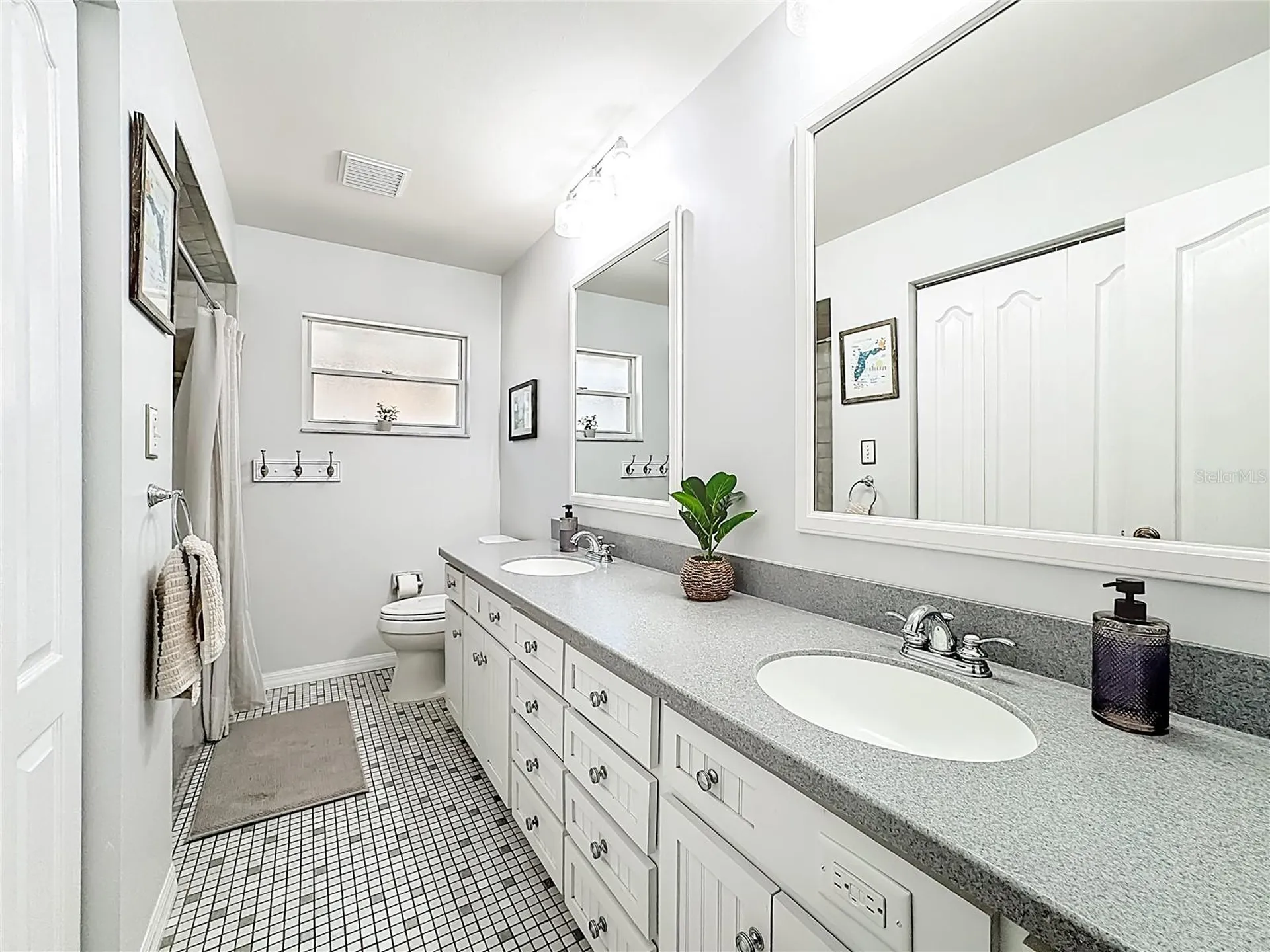 916 87th Street NW Bradenton FL 34209