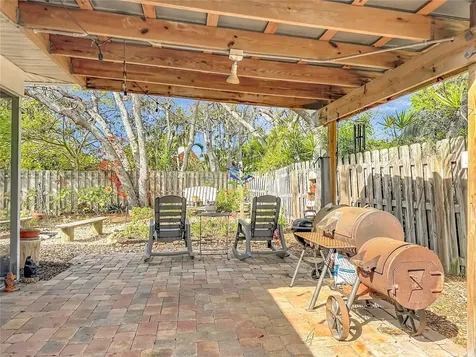 916 87th Street NW Bradenton FL 34209