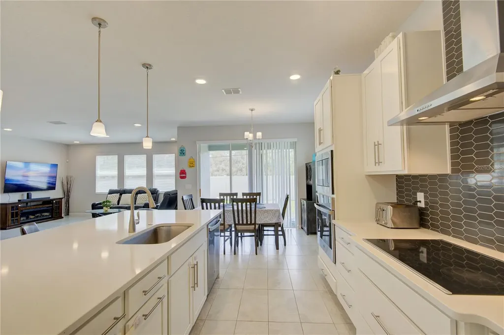 2591 Cedar Shake Court Oviedo FL 32765