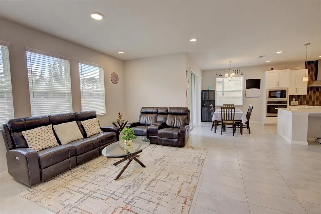 2591 Cedar Shake Court Oviedo FL 32765