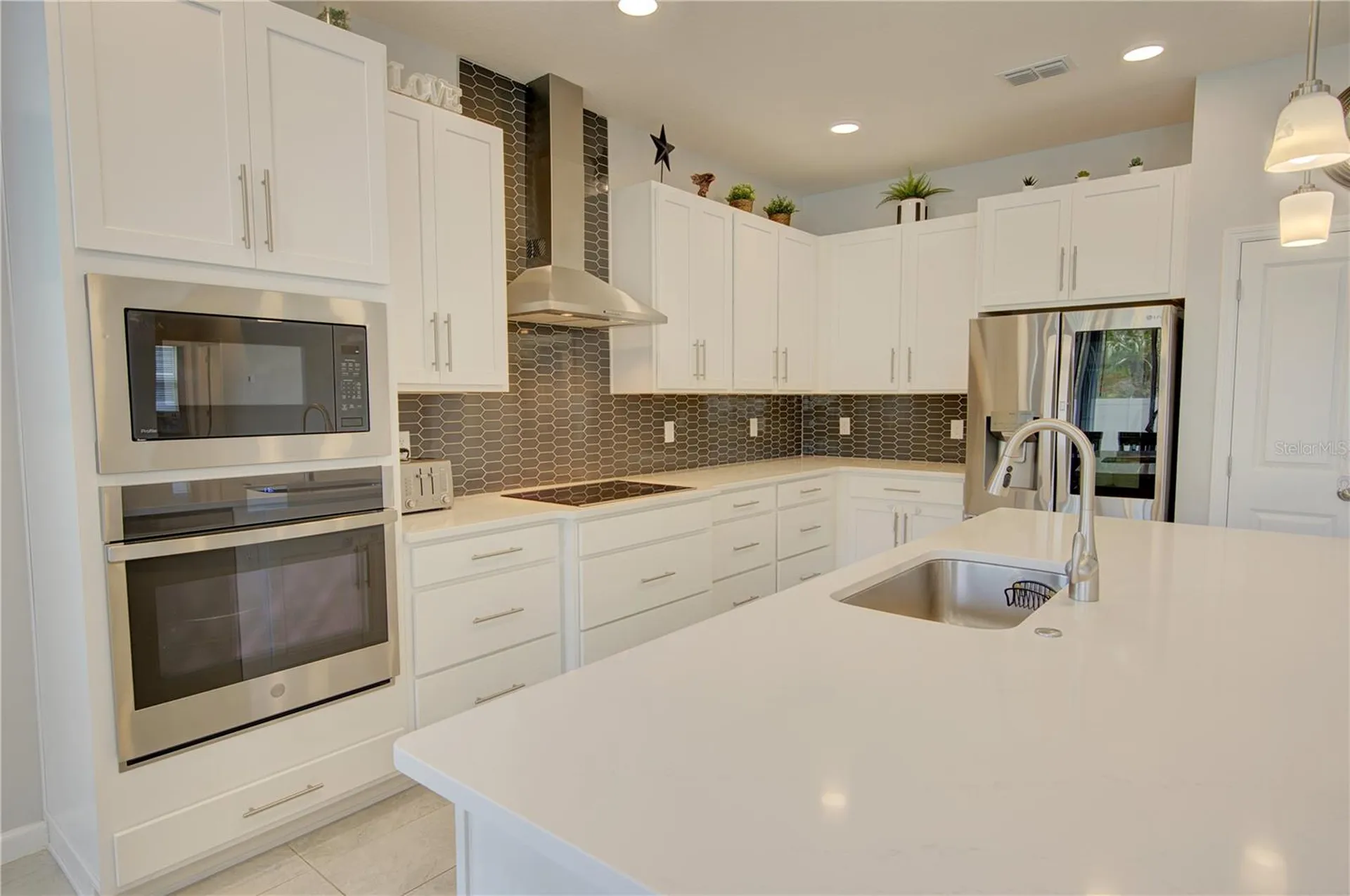2591 Cedar Shake Court Oviedo FL 32765