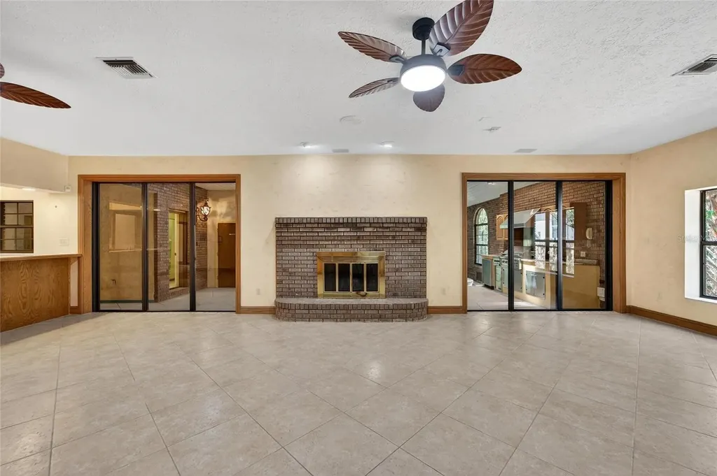 902 River Rapids Avenue Brandon FL 33511