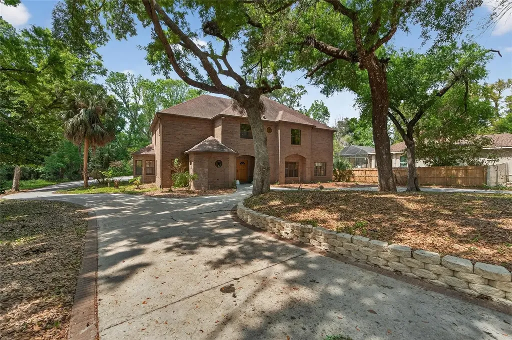 902 River Rapids Avenue Brandon FL 33511