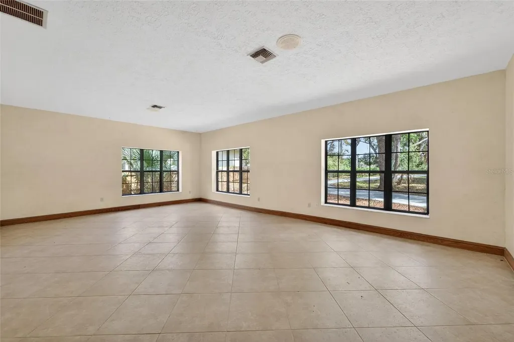 902 River Rapids Avenue Brandon FL 33511