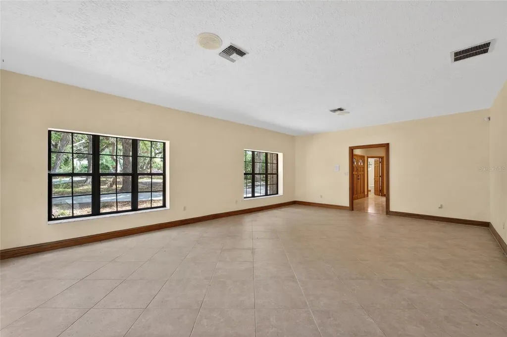 902 River Rapids Avenue Brandon FL 33511