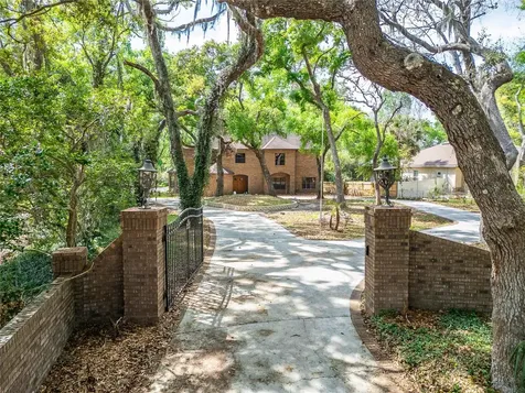 902 River Rapids Avenue Brandon FL 33511