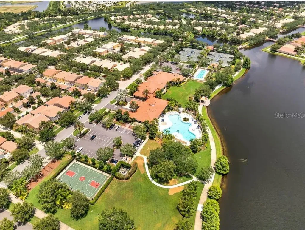 7972 Esta Lane Orlando FL 32827