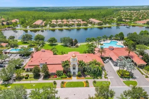 7972 Esta Lane Orlando FL 32827