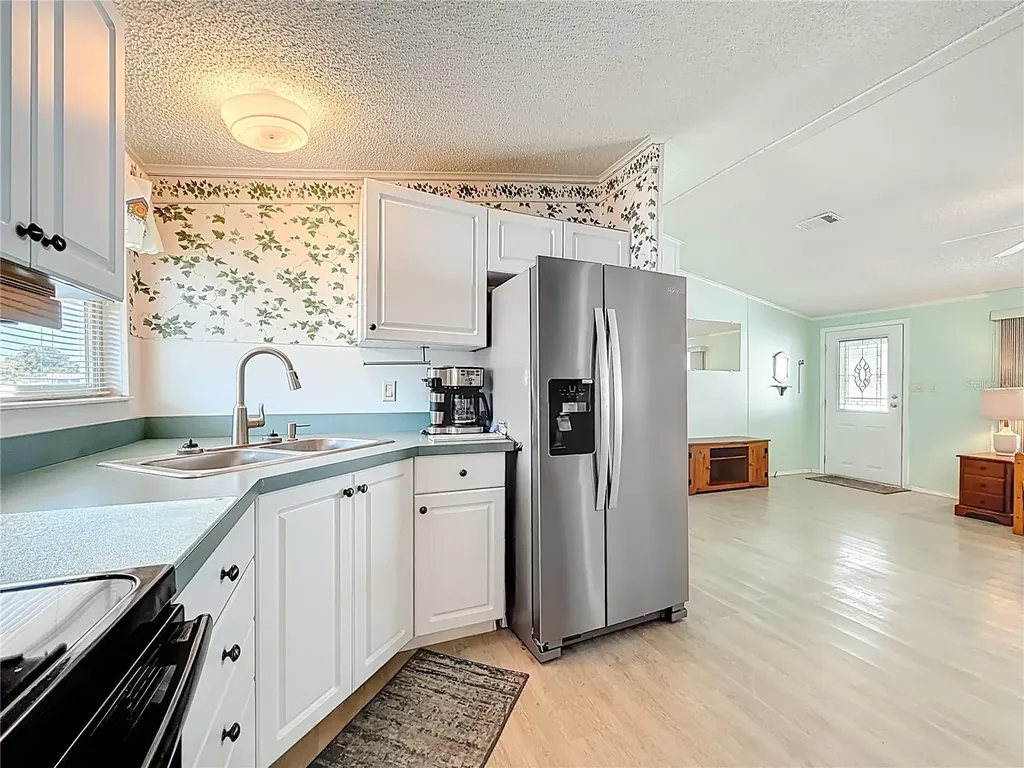980 7th Street NW Largo FL 33770