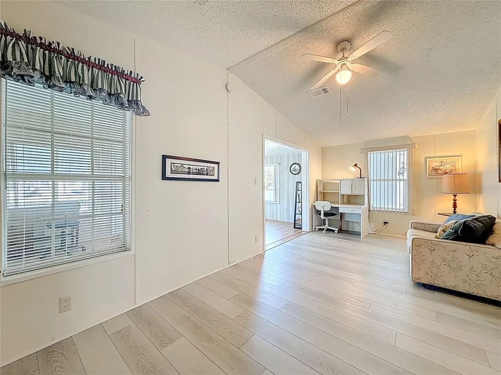 980 7th Street NW Largo FL 33770