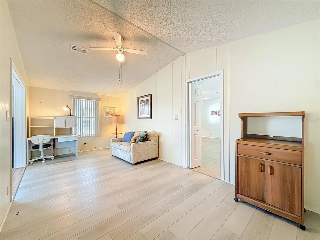 980 7th Street NW Largo FL 33770
