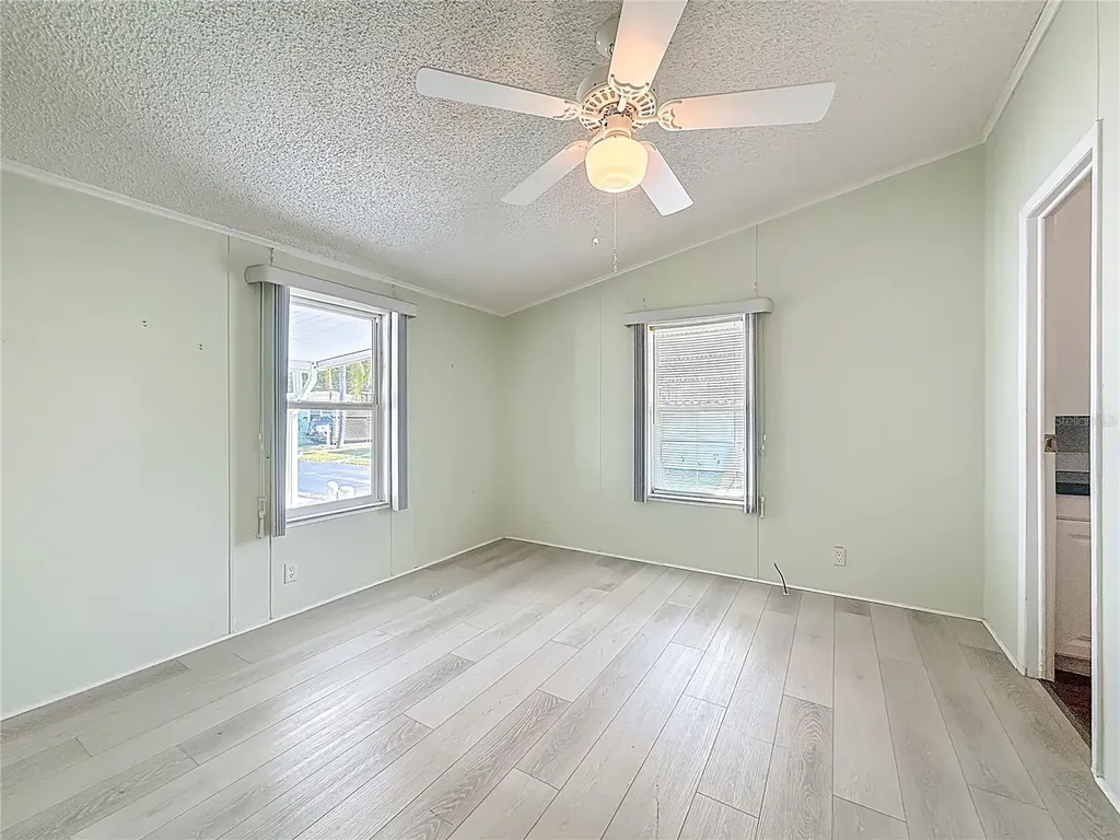 980 7th Street NW Largo FL 33770