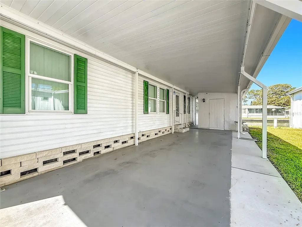 980 7th Street NW Largo FL 33770