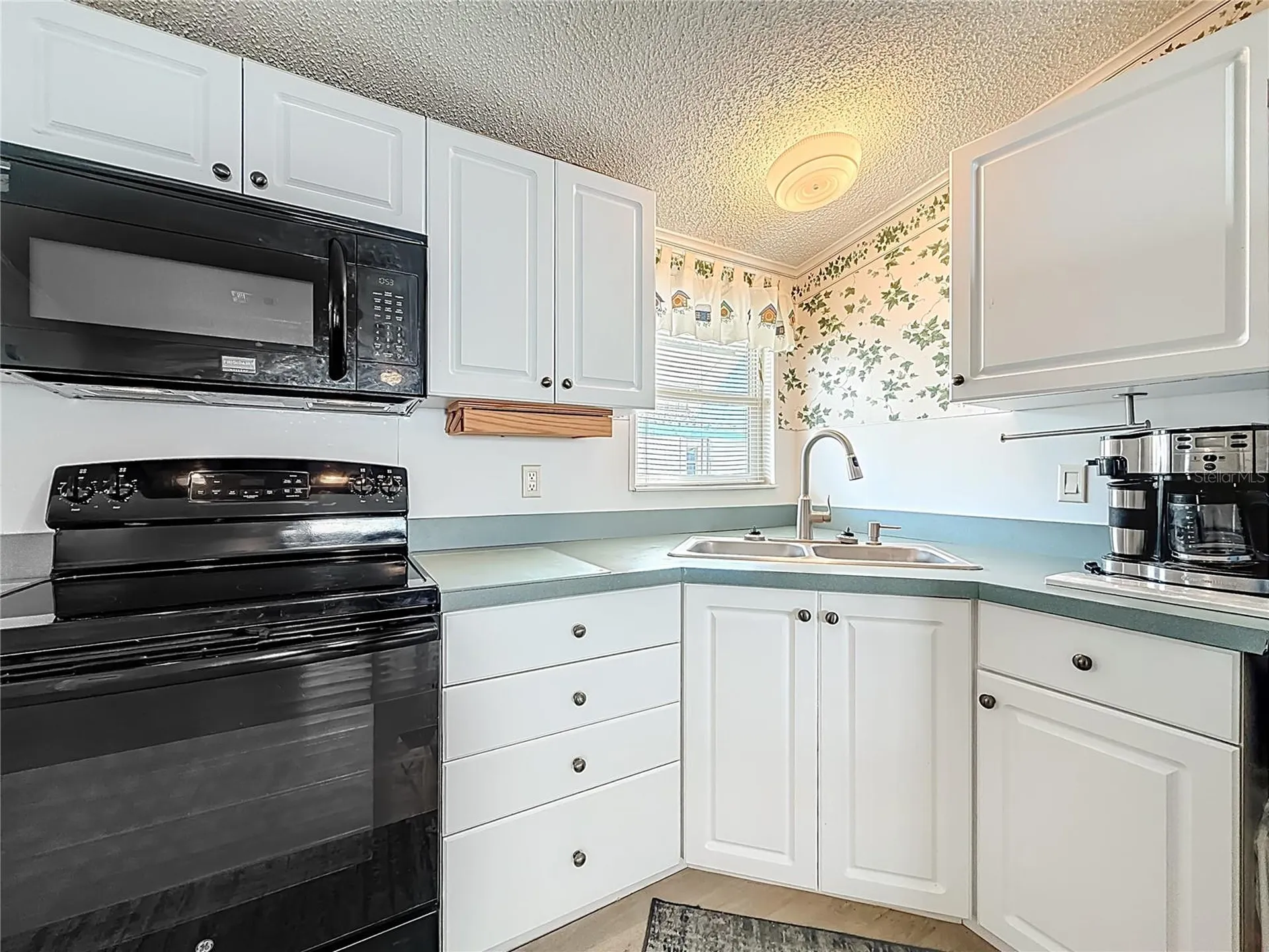 980 7th Street NW Largo FL 33770