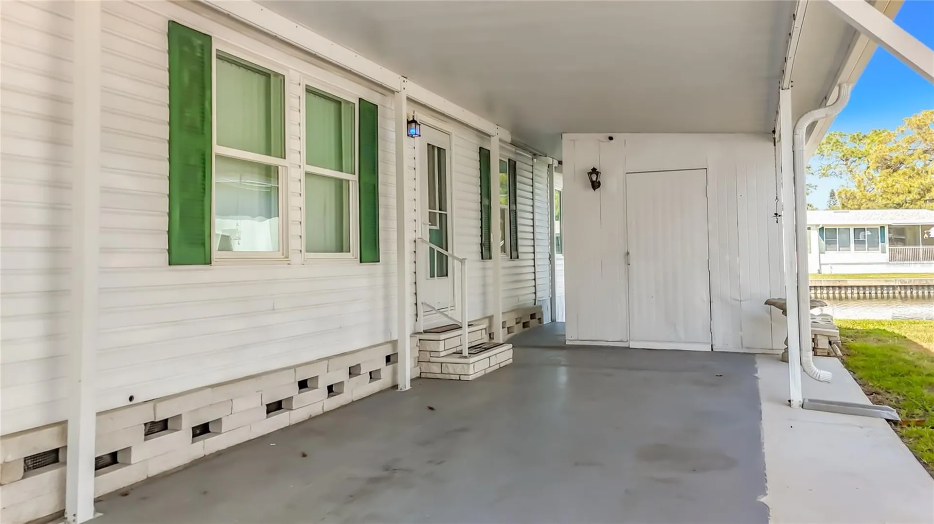 980 7th Street NW Largo FL 33770