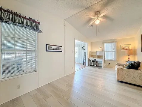 980 7th Street NW Largo FL 33770
