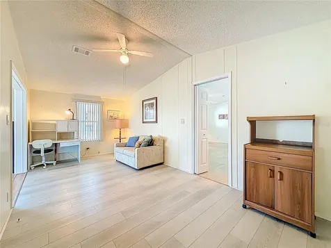 980 7th Street NW Largo FL 33770