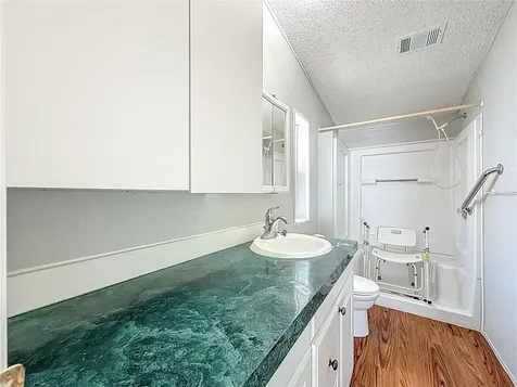 980 7th Street NW Largo FL 33770