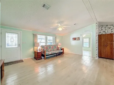 980 7th Street NW Largo FL 33770