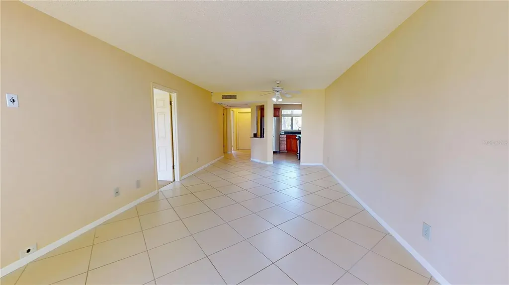 2017 Skimmer Ct W Clearwater FL 33762