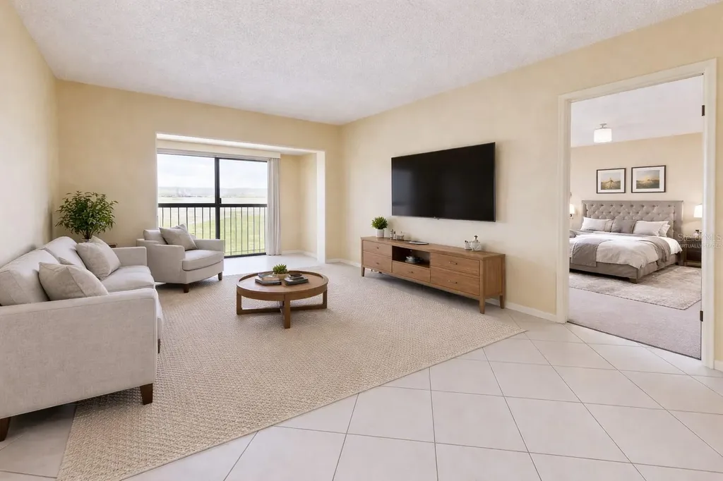 2017 Skimmer Ct W Clearwater FL 33762