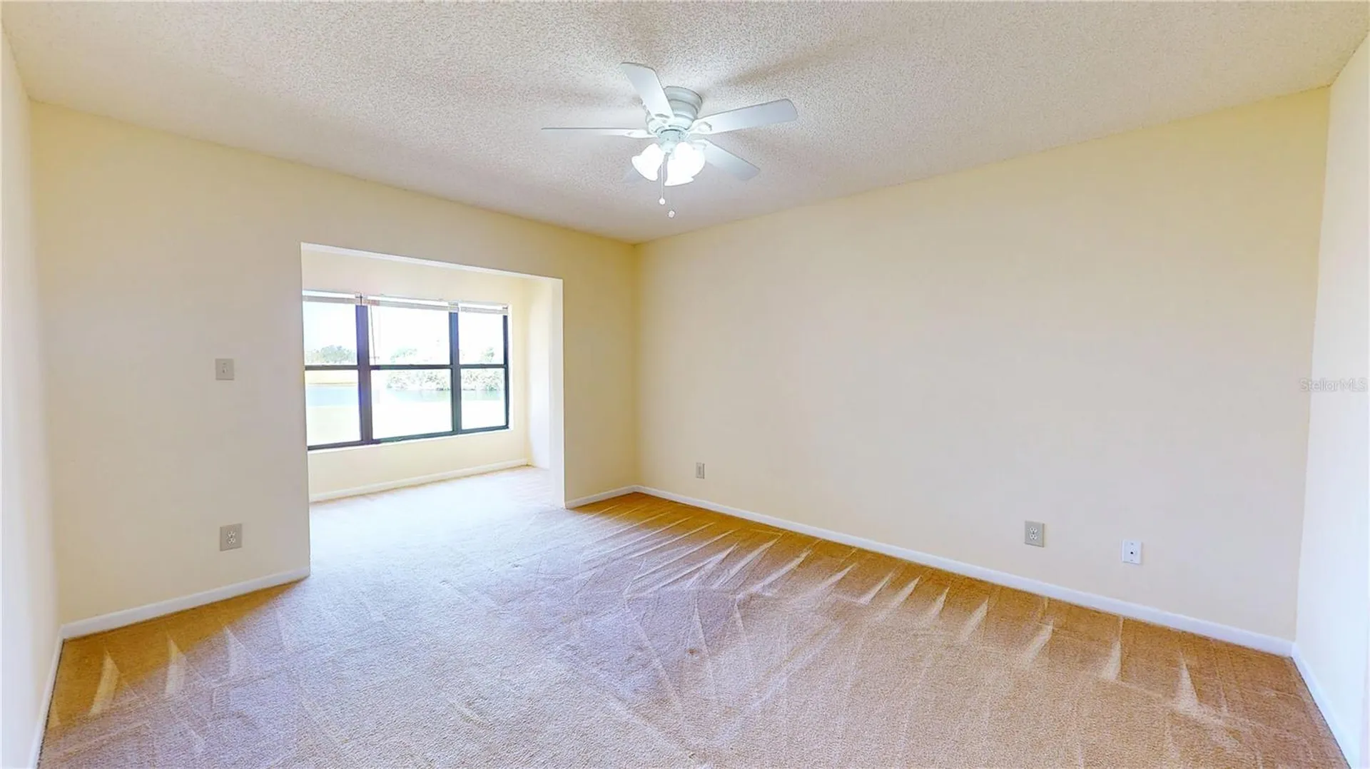 2017 Skimmer Ct W Clearwater FL 33762