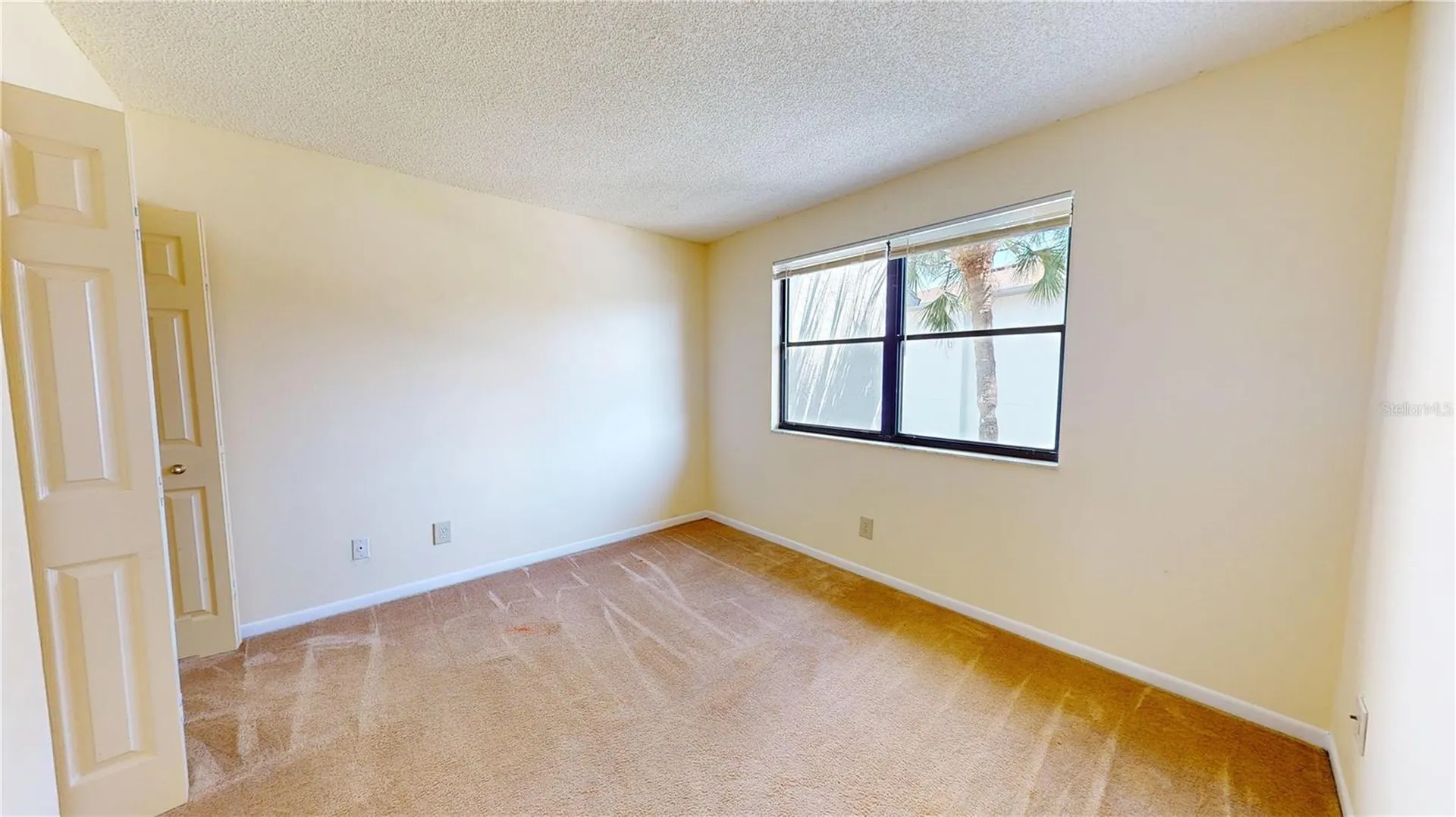 2017 Skimmer Ct W Clearwater FL 33762
