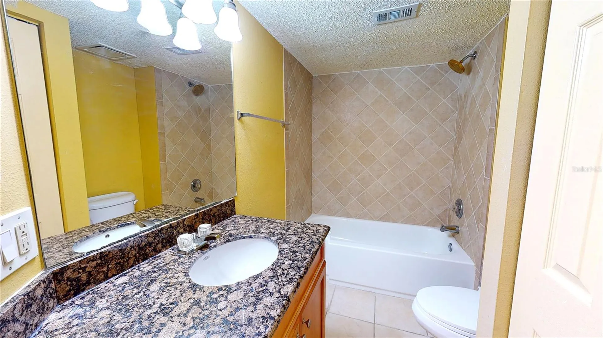 2017 Skimmer Ct W Clearwater FL 33762