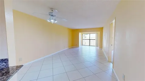 2017 Skimmer Ct W Clearwater FL 33762