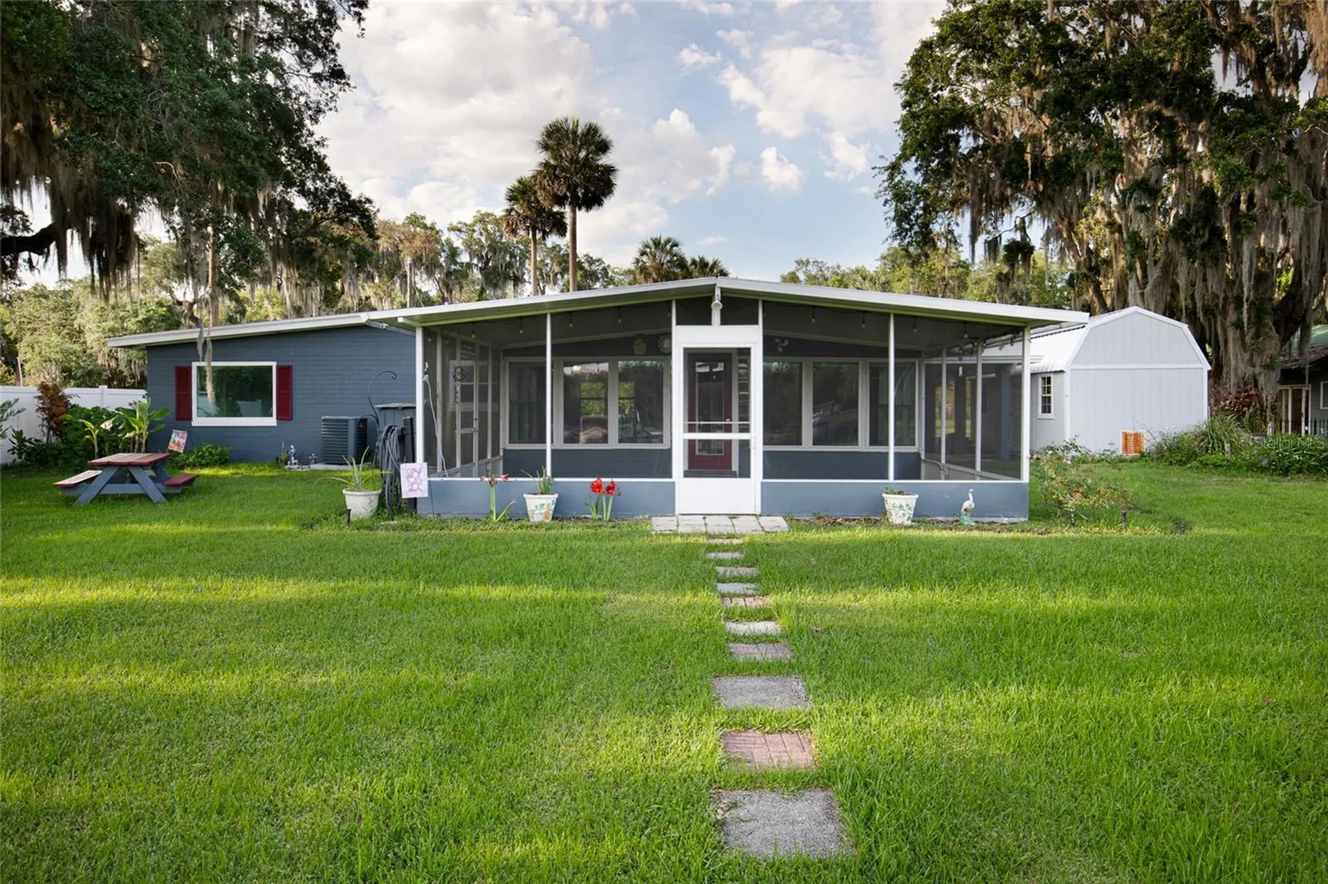 2313 River Ridge Road Deland FL 32720