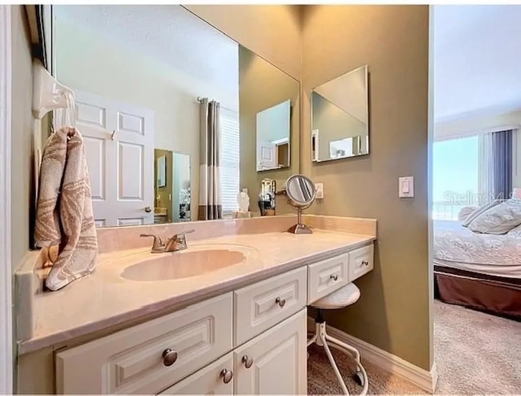 7 Island Park Place Dunedin FL 34698