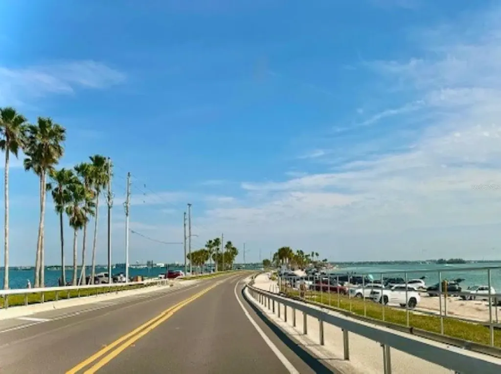 7 Island Park Place Dunedin FL 34698