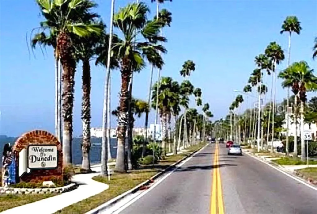 7 Island Park Place Dunedin FL 34698